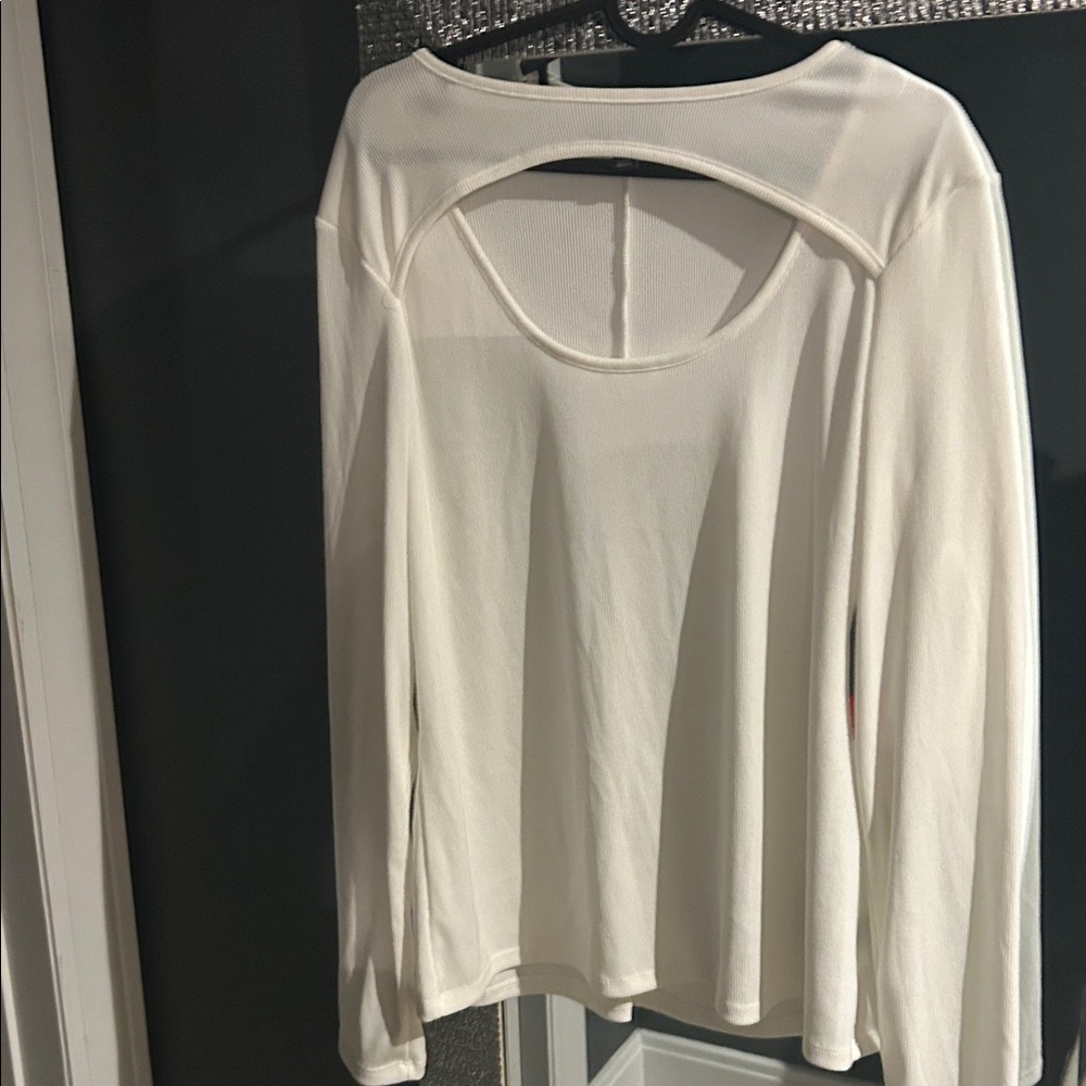BOLD elements Cream Long Sleeve Top